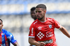 西甲新星闪耀，完美零封助力球队主场胜利